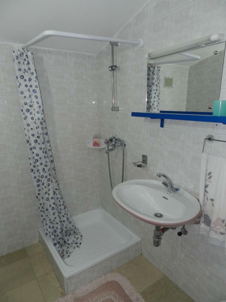 Levak Apartments - Apt. 1 Pjescana Uvala Esterno foto